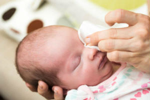 Умывание и уход за глазами